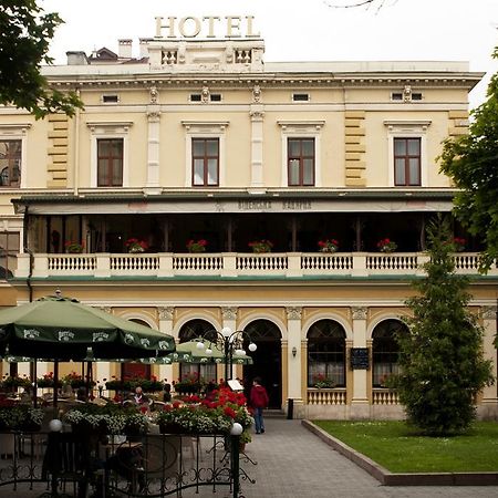 Wien Hotel Lviv Bagian luar foto