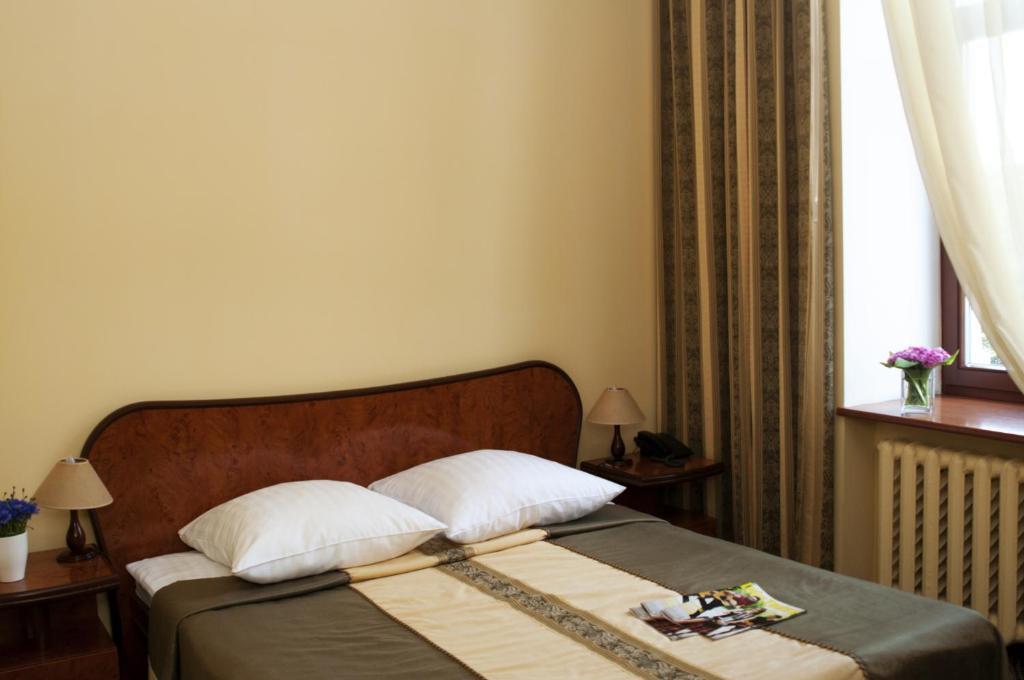 Wien Hotel Lviv Ruang foto