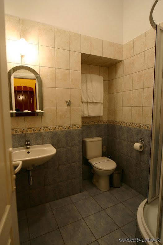 Wien Hotel Lviv Ruang foto