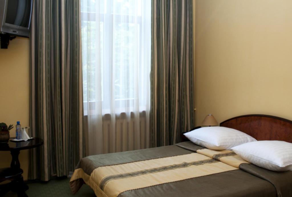 Wien Hotel Lviv Ruang foto