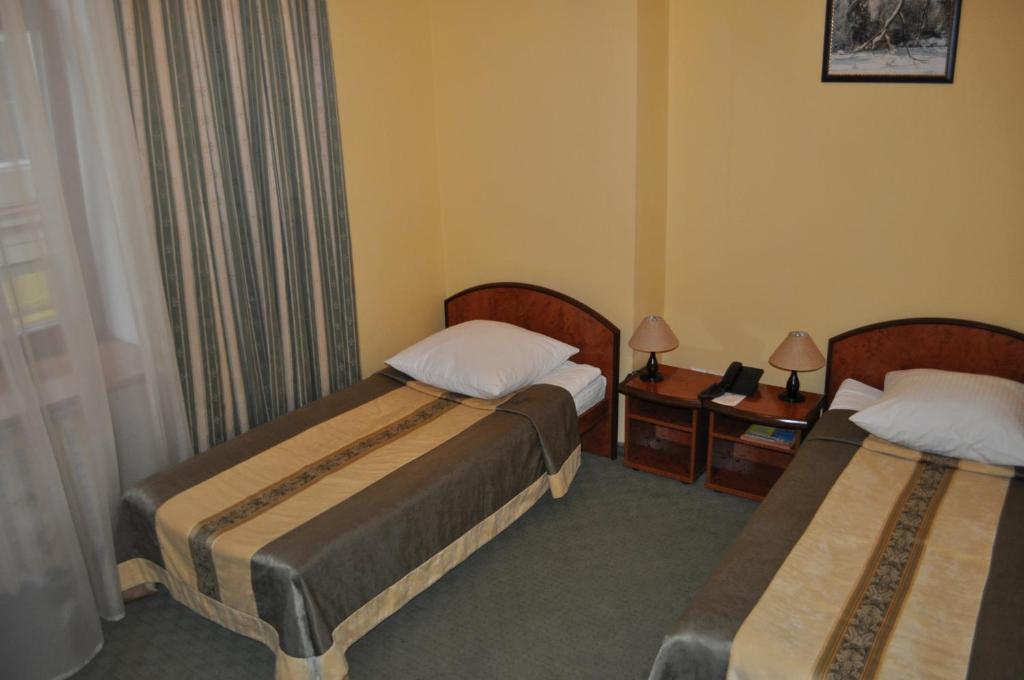 Wien Hotel Lviv Ruang foto