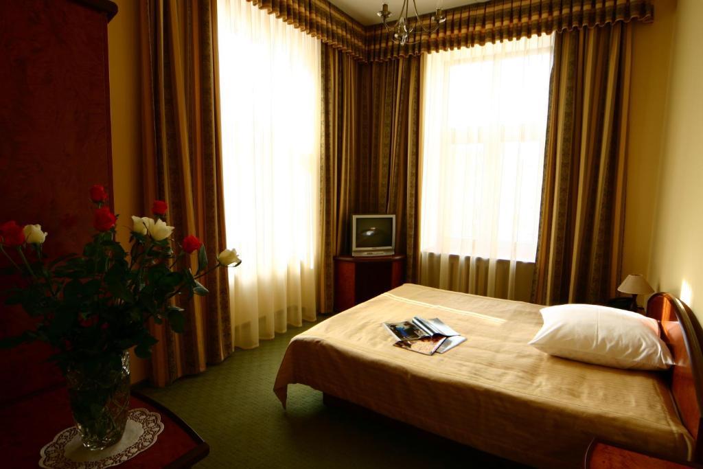Wien Hotel Lviv Ruang foto