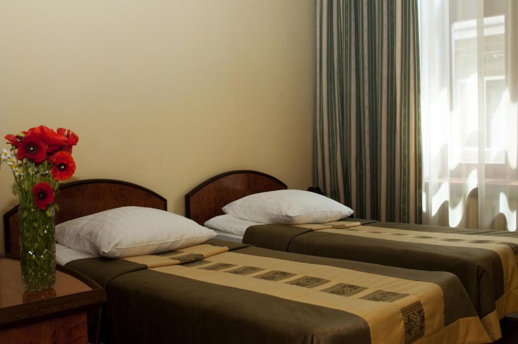 Wien Hotel Lviv Ruang foto