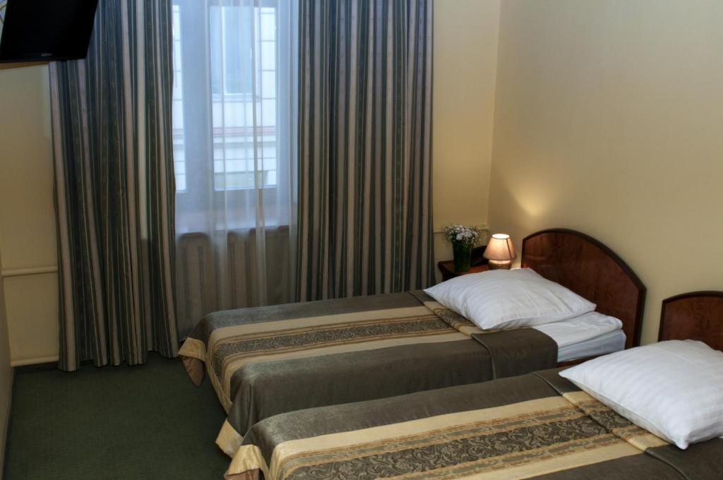 Wien Hotel Lviv Ruang foto